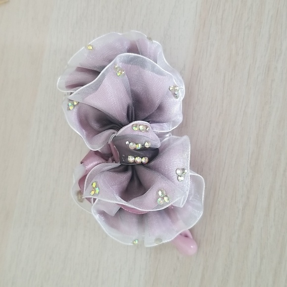 Pink Jeweled Ribbon Alligator Hair Clip - Picture 1 of 2